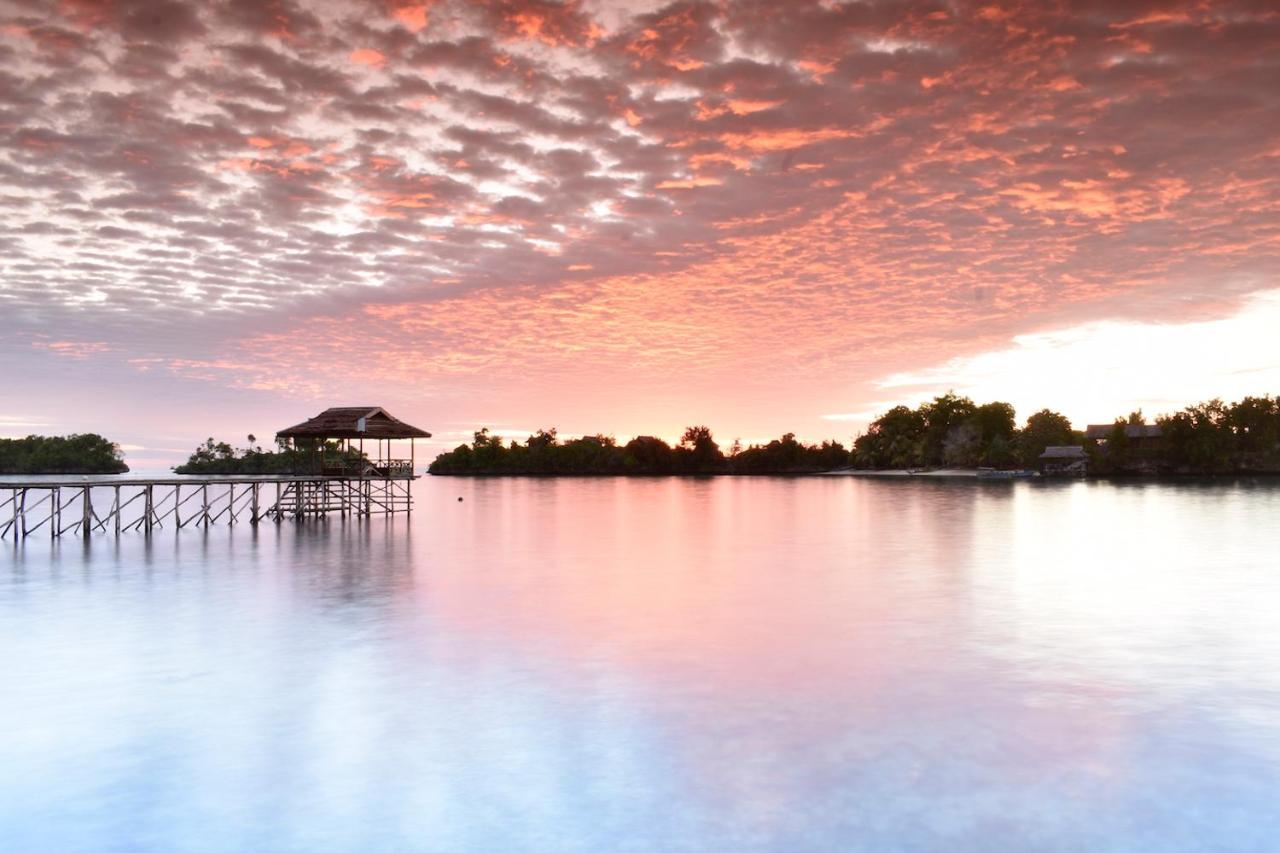 Araya Dive Resort Togean Bomba Exterior photo